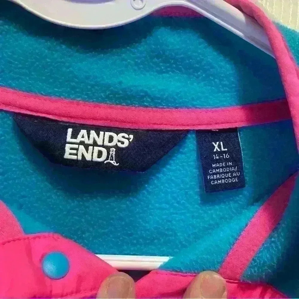 Girls Lands End fleece pull over - Picture 3 of 8